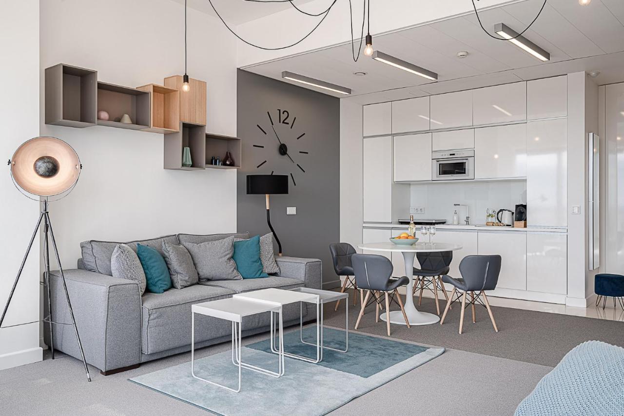 Rentplanet - Apartament Sky Tower Wrocław Exteriör bild